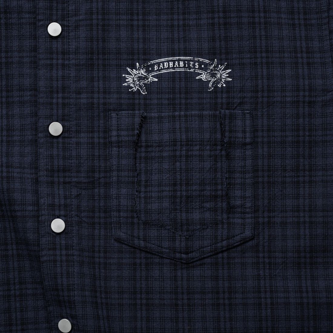 Abyss Boxy Shirt von Bad Habits, Navy And Black Plaid, Bild 3