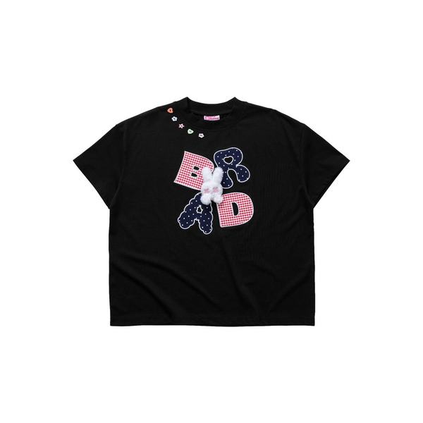 Pique-Nique Rabbit Boxy Tee von Bad Rabbit – K-Pop Fashion